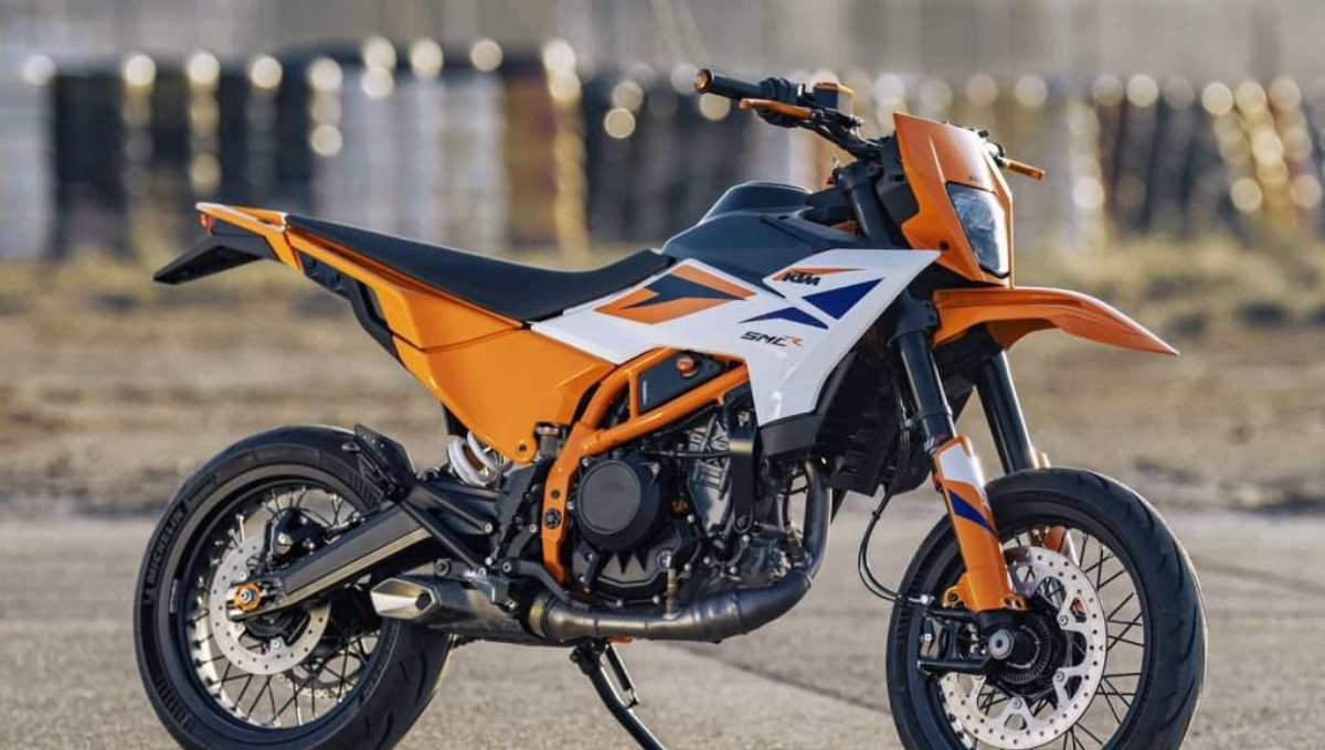 KTM 390 SMC R: Conquer Every Terrain with 29.41 kmpl Mileage and Thrilling Power