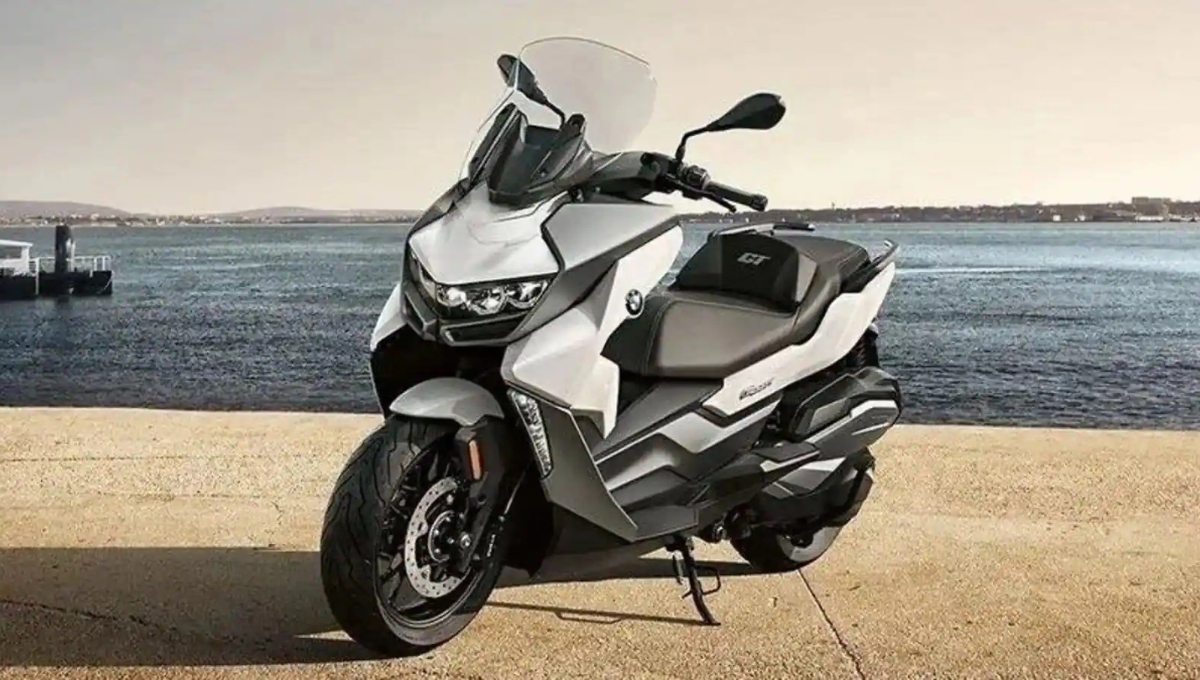 BMW C 400 GT: A Luxury Scooter with 28.57 kmpl Mileage and Premium Comfort at Rs 11.25 Lakh