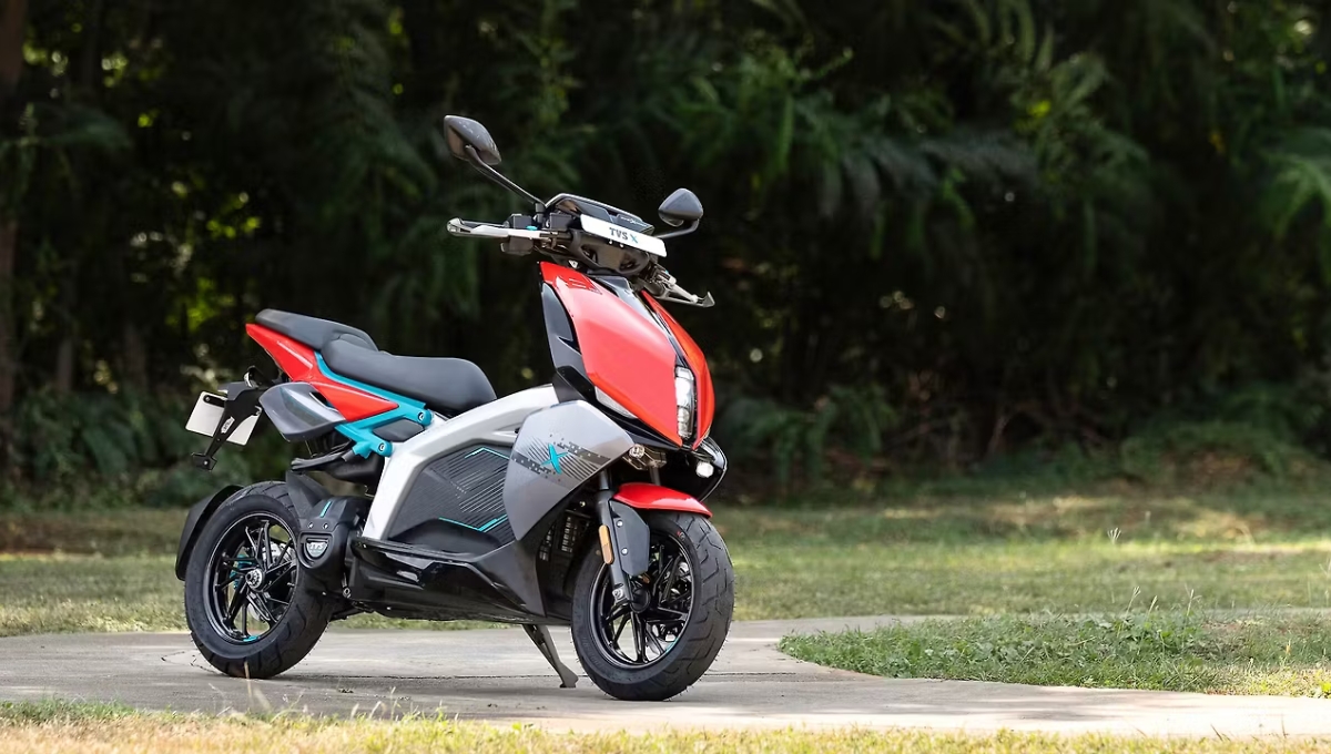TVS X, India Smartest Electric Scooter with 140 km/Charge Range And Rs 2.50 Lakh Price Tag