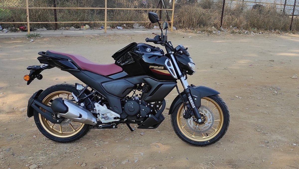 Yamaha FZS-FI V3: Where Sporty Meets Smart, 49.31 kmpl Mileage And a Budget-Friendly Price of Rs1.22 Lakh