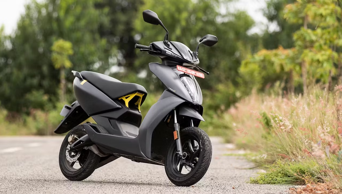 Ather 450S Review: 122km on a Single Charge, Smart Tech And Bold Looks, All at Just Rs1.30 Lakh