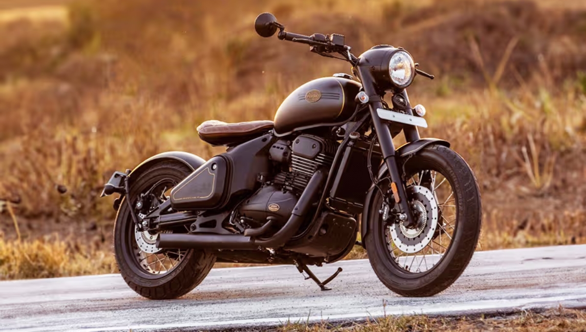 Jawa Perak Review: Classic Bobber Style with 34 kmpl Mileage, Yours at Just Rs 2.13 Lakh