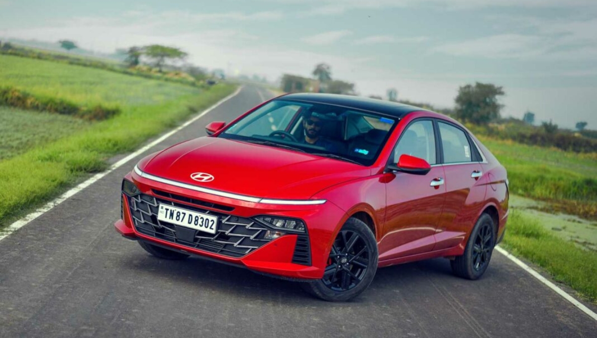 Hyundai Verna 2025: Stylish, Powerful And Efficient Sedan With 20.6 kmpl Mileage, Starts at Rs 11 Lakh
