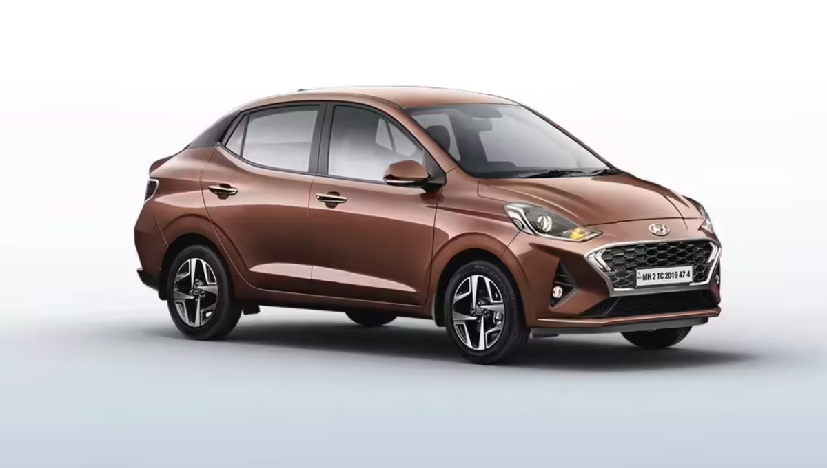 Hyundai Aura CNG 2025, Perfect Family Sedan With 22 km/kg Mileage, Starts at Rs 7.89 Lakh